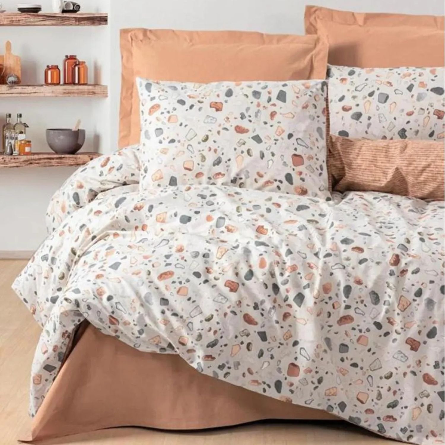 Minimal Çift Kişilik Lastikli Çarşaflı Nevresim Takımı Oniks Karamel